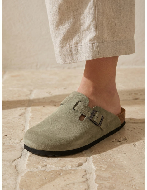 BIO CLASSIC LADY BLOGG... 2